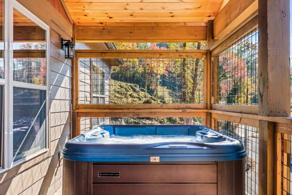 City Bear Lodge | Dwtn Gatlinburg Hot Tub + Games - Image 5